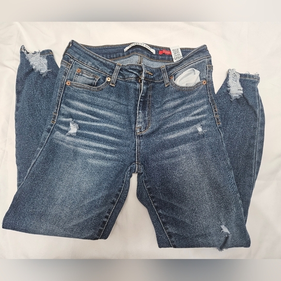 Celebrity Pink The Rider Distressed Skinny Jeans! - Picture 3 of 8